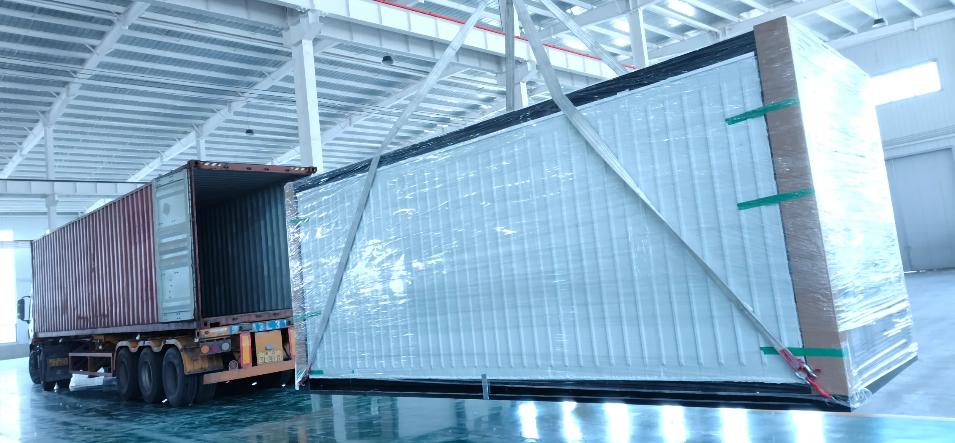 Expandable container house packing and container loading